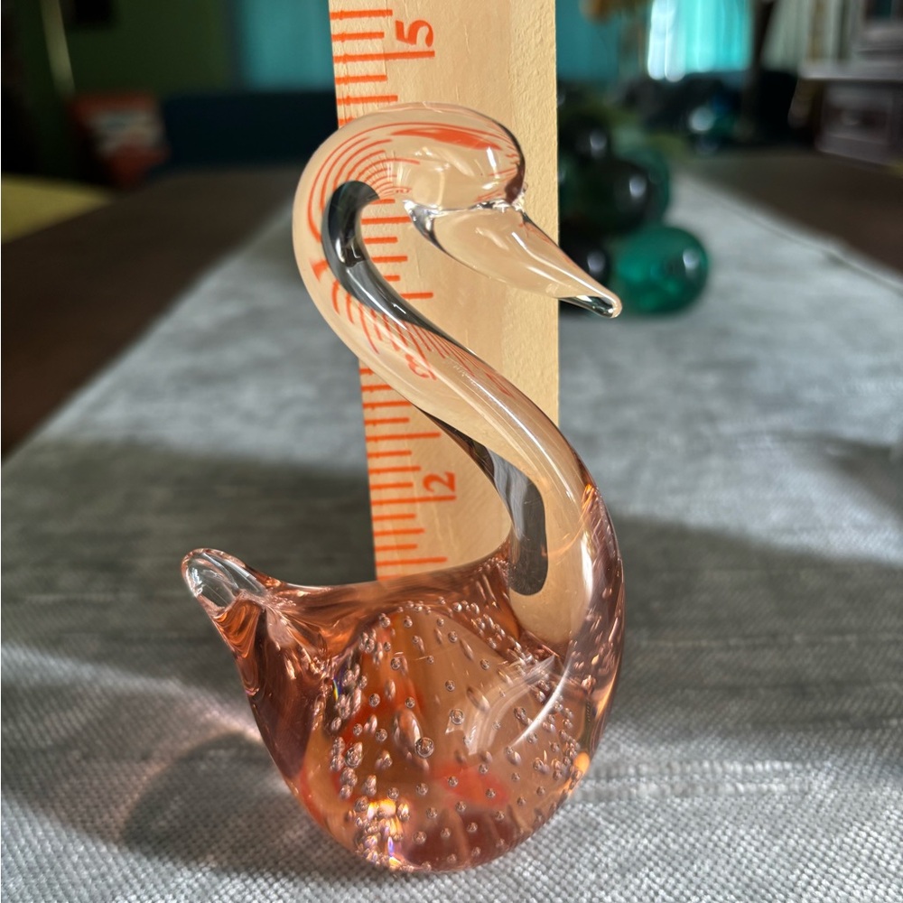 Small glass swan
